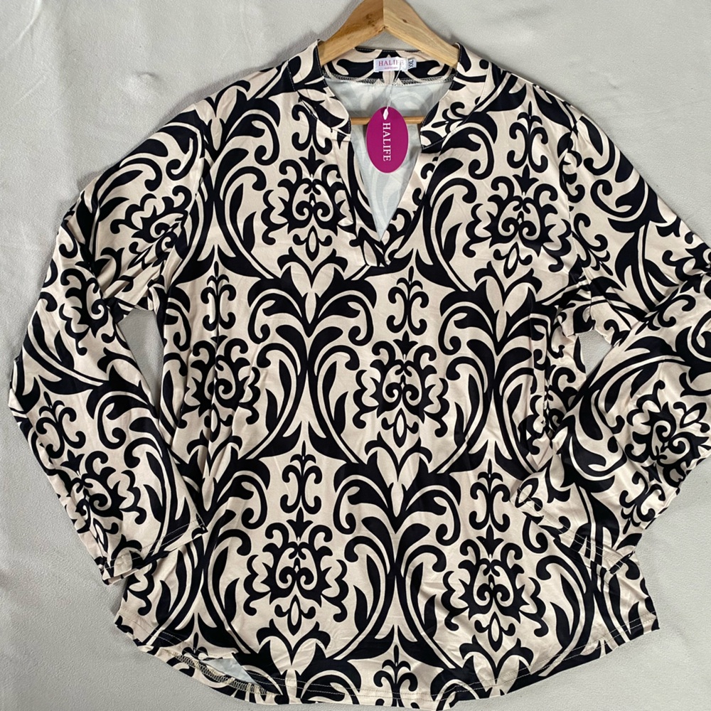 Halife Black and Cream Patterned Top